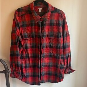 Carhartt Red and Black plaid women’s button down cotton spandex